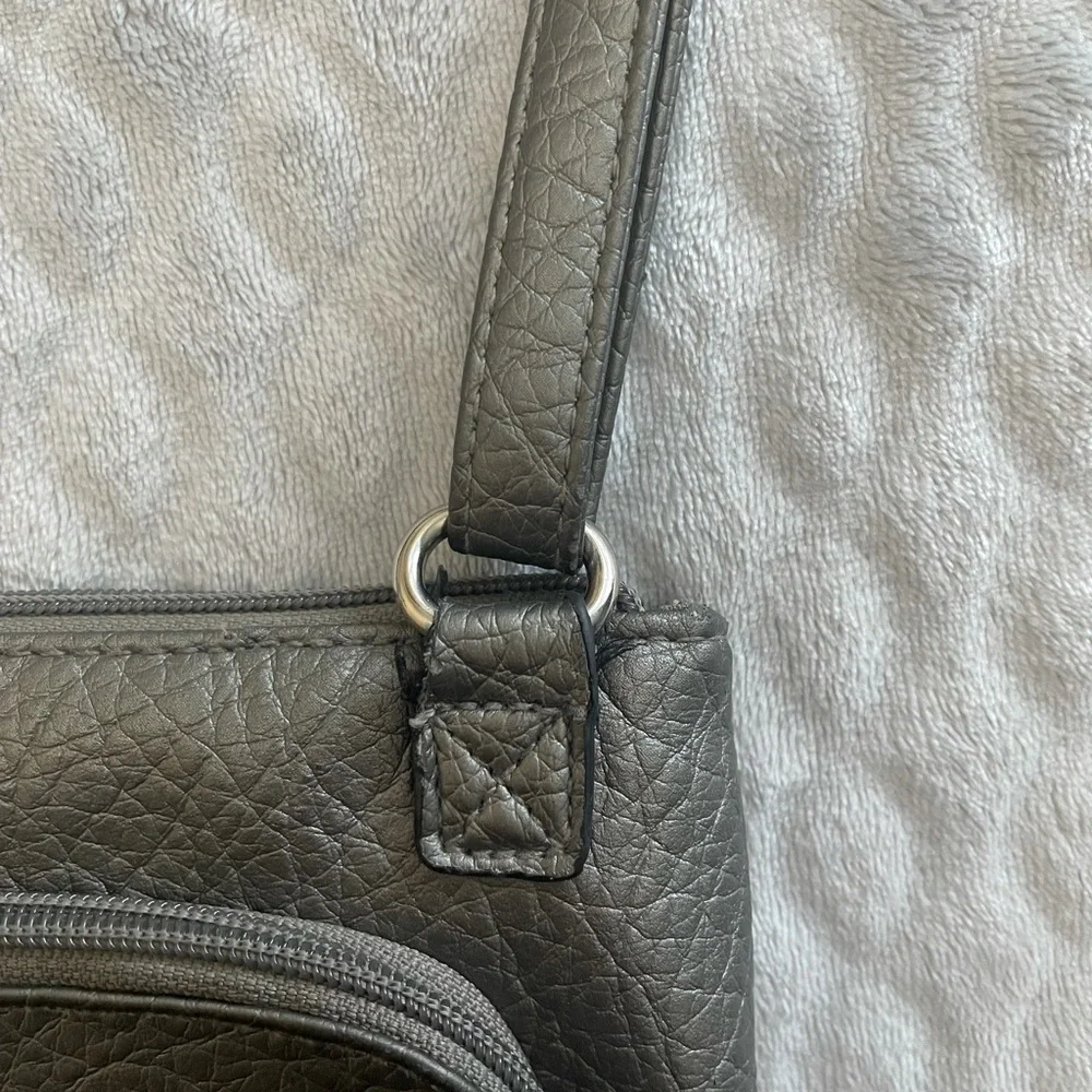 Strada Shoulder Bag - Picture 10 of 11